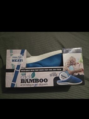 BAMBOO Blue Men's Anti-Fatigue Gel Slippers with Breathable Mesh